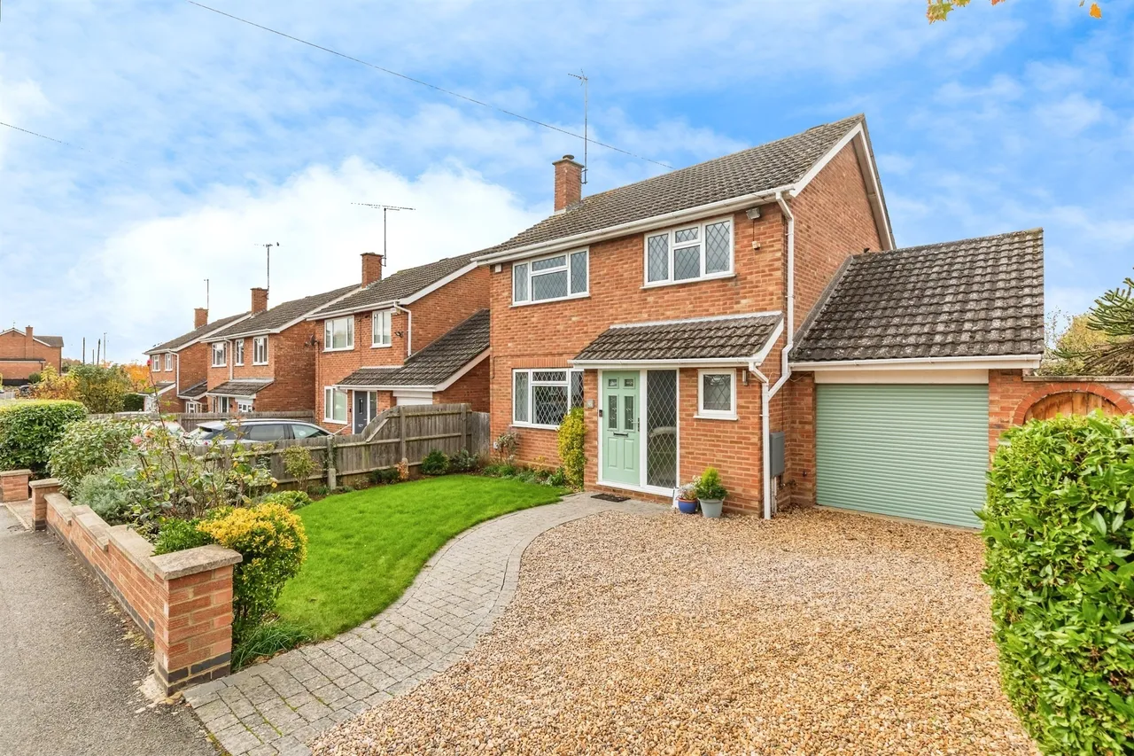 4 bed house for sale — Shelley Drive, Higham Ferrers, RUSHDEN