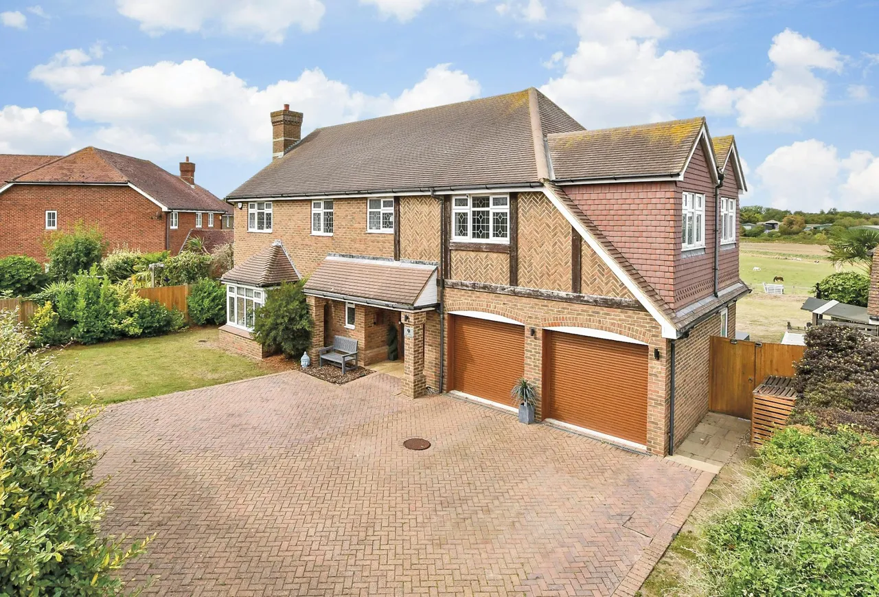 5 bed house for sale, Foreland Height, Broadstairs, CT10