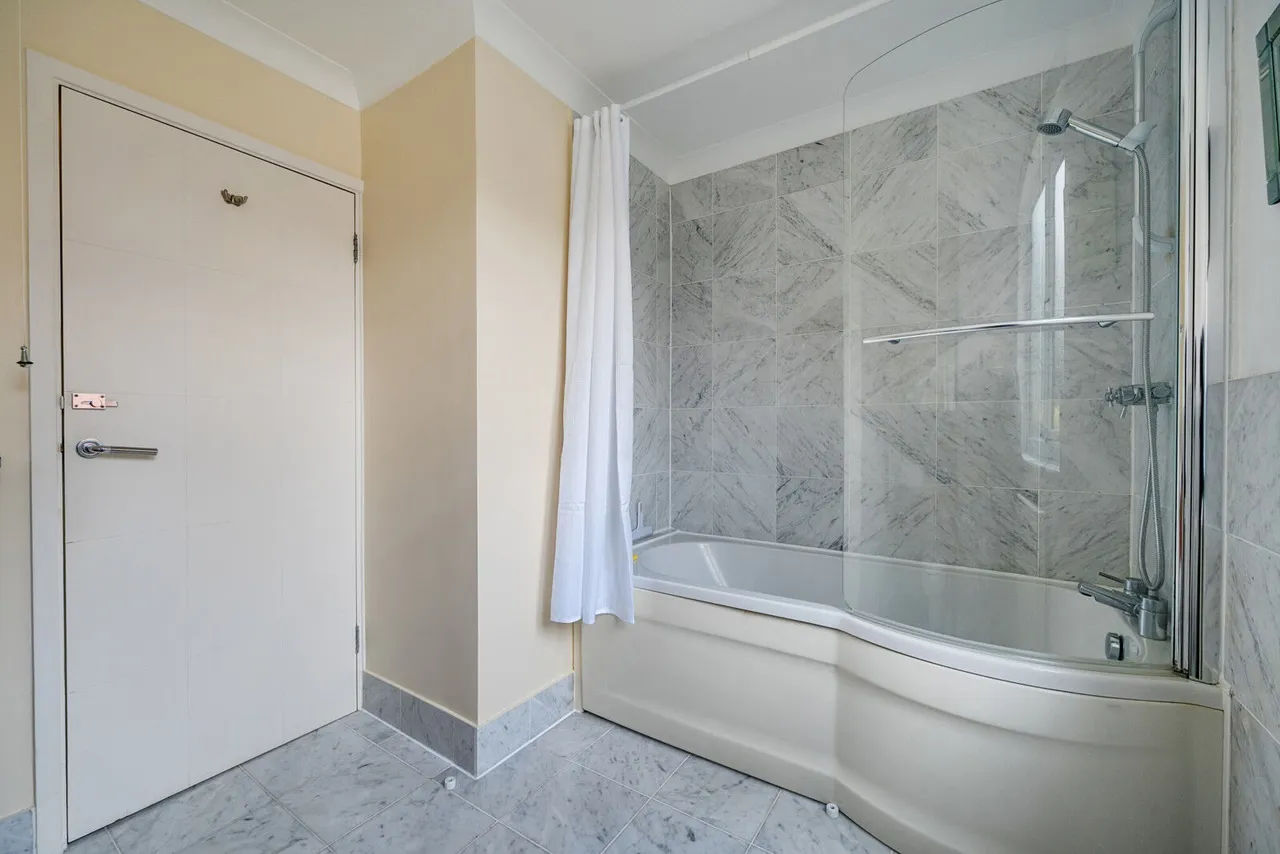 St. Andrews Road, Henley-on-Thames, RG9, photo 23