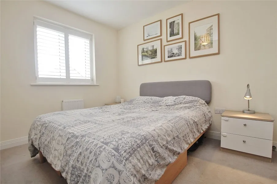 Brookwood Farm Drive, Woking, GU21, photo 5