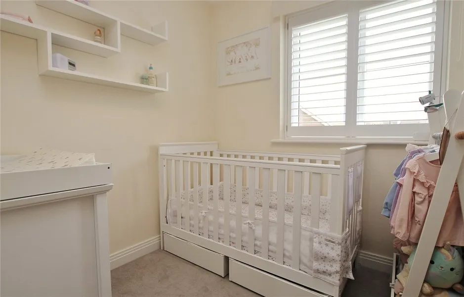 Brookwood Farm Drive, Woking, GU21, photo 7