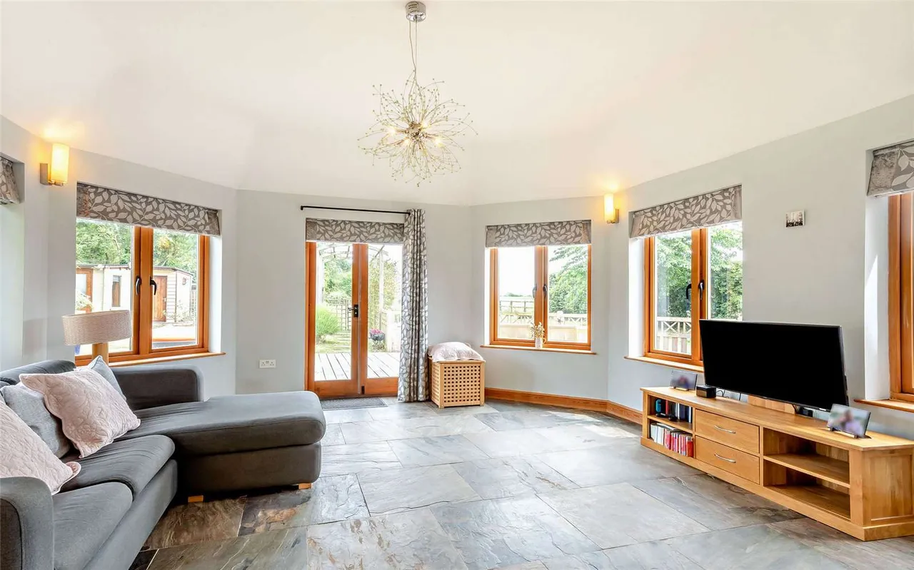 Deopham, Wymondham, Norfolk, NR18 9ED, photo 11