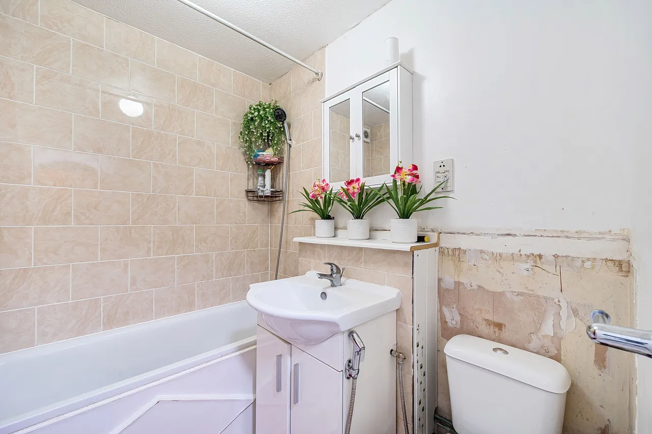 22 Ashwood Court, 6 Wembley Park Drive, photo 5