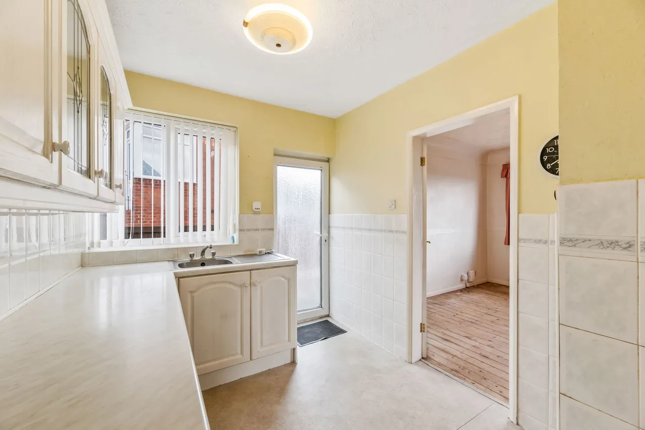 Hale View Road, Frodsham, photo 8