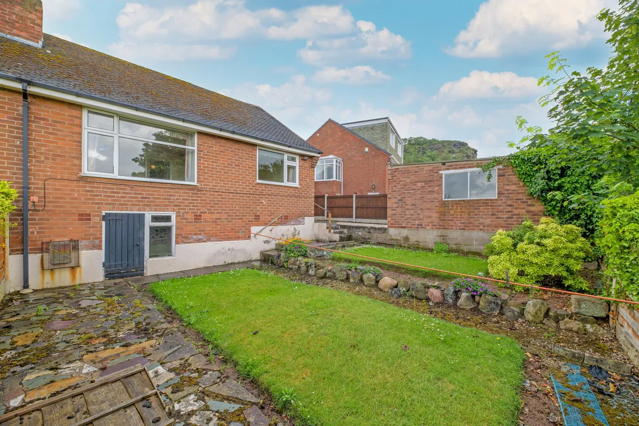 Hale View Road, Frodsham, photo 16