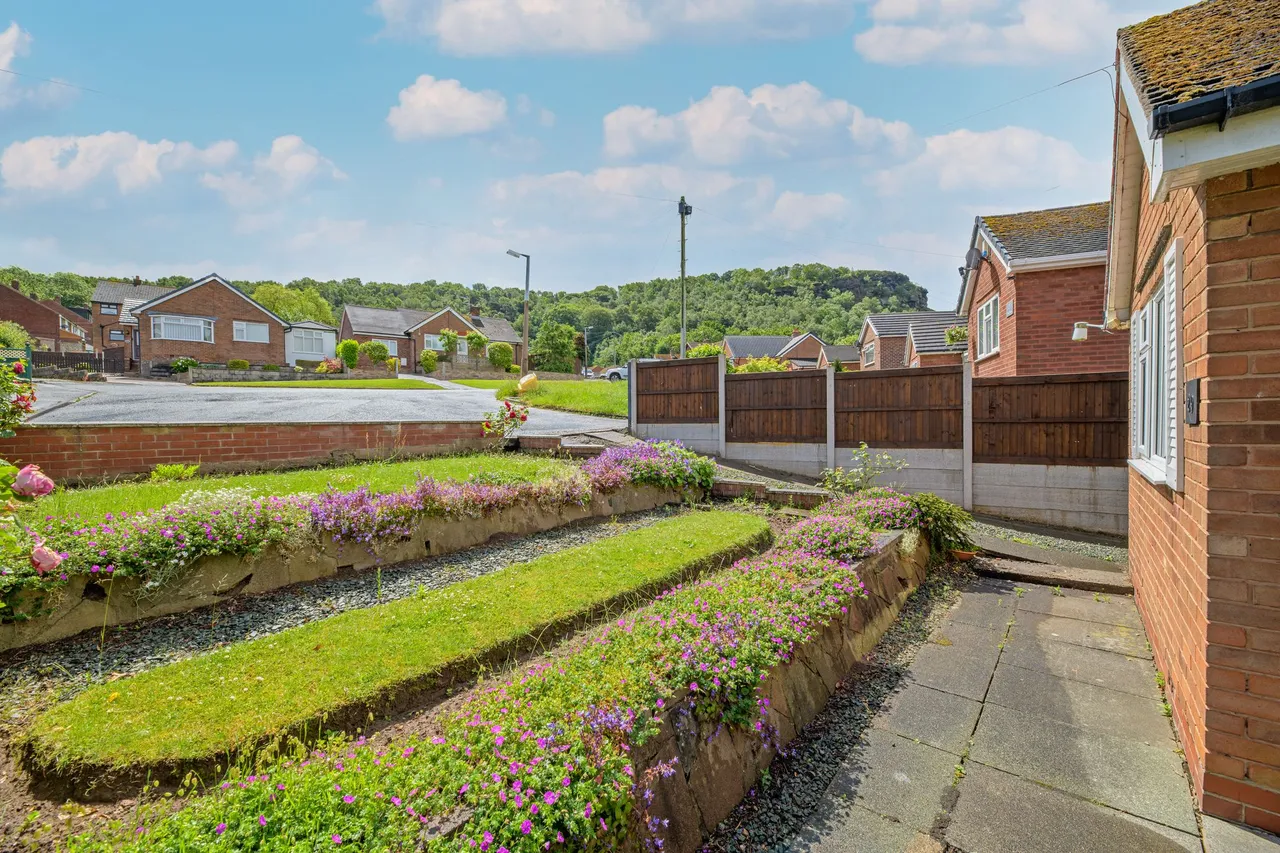 Hale View Road, Frodsham, photo 14