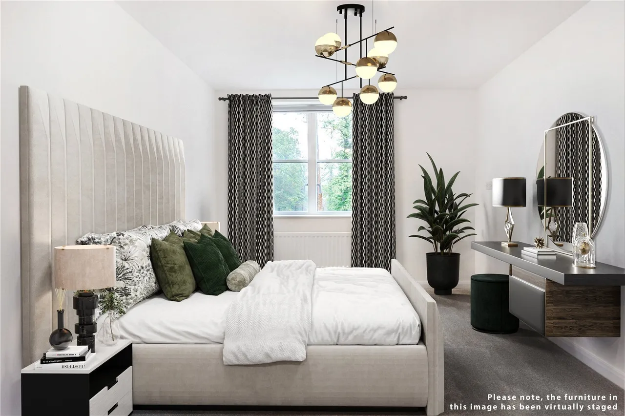 Sunningdale Park, SL5, photo 3