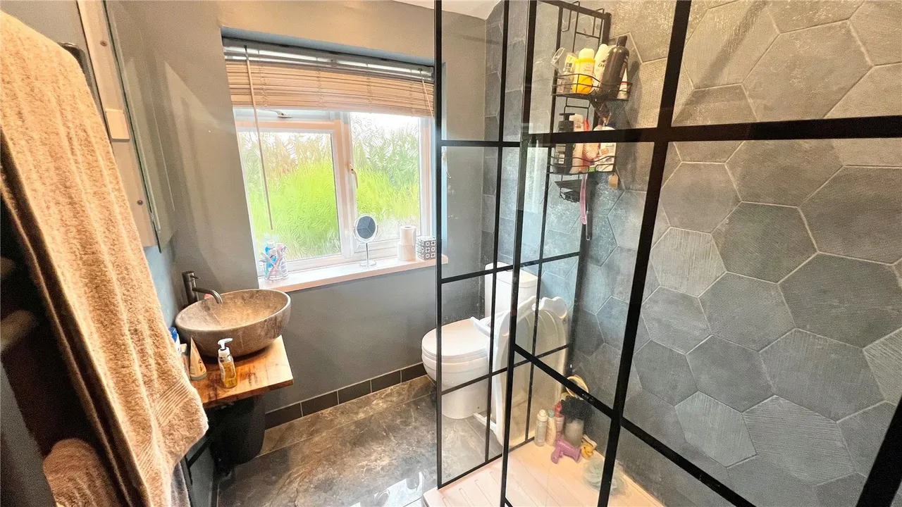 Meadowhill Road, Redditch, B98, photo 17