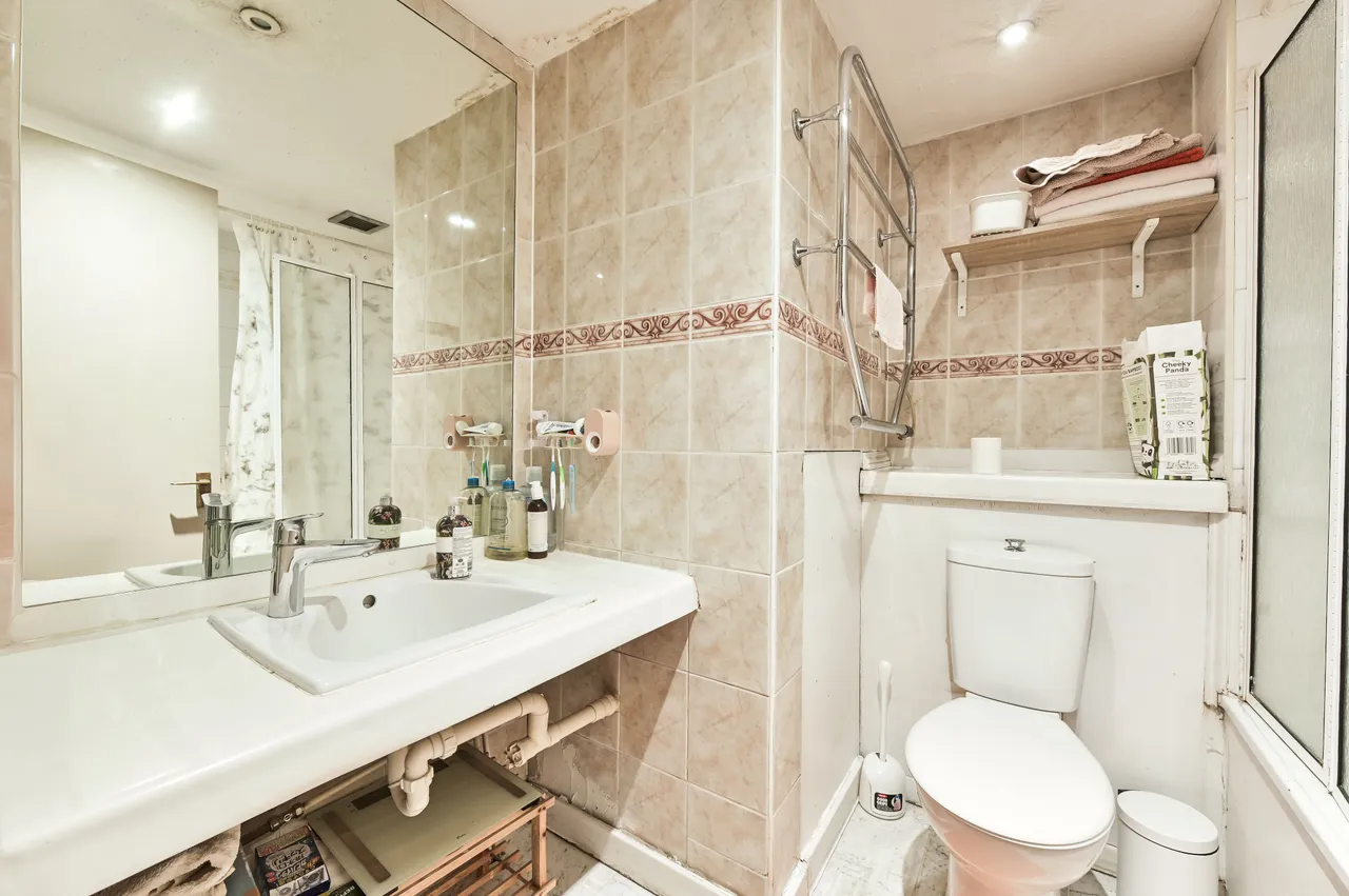 3 Sullivan Court, 109 Earls Court Road, London, photo 5