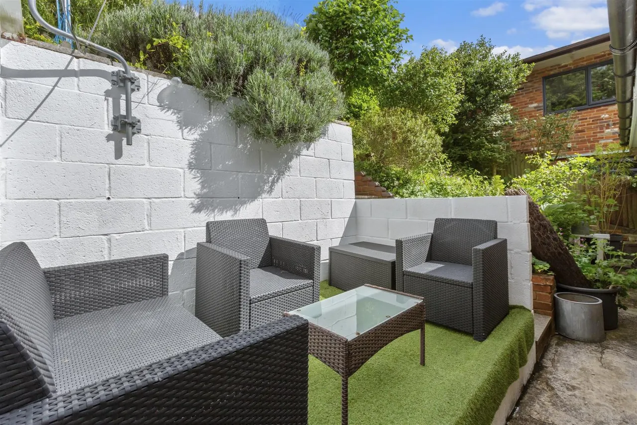 Carrington Road, High Wycombe, HP12, photo 9