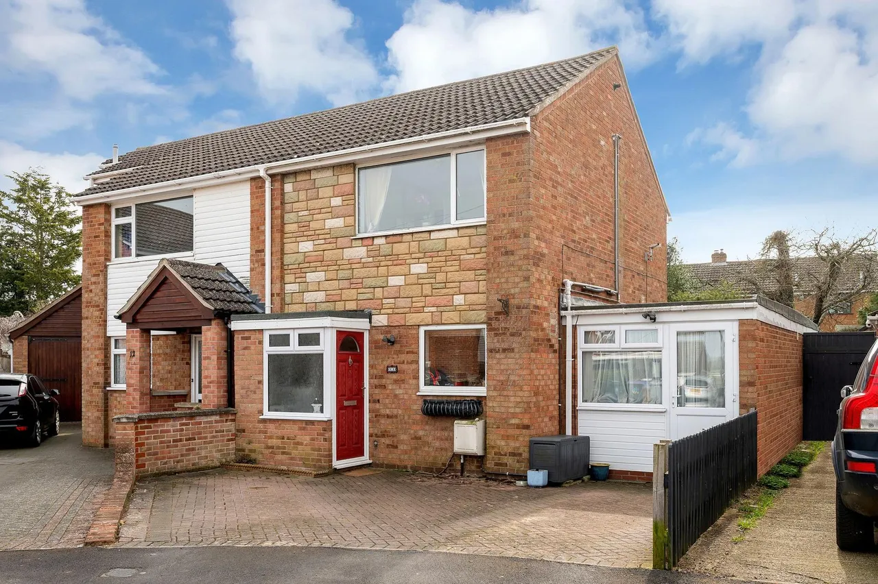 3 bed house for sale, Newham Road, Stamford, PE9