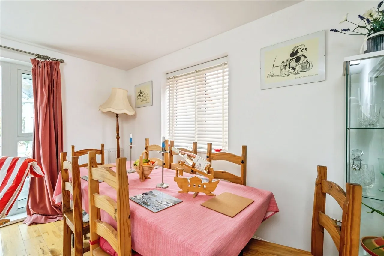Ferry Drive, Chichester, PO19, photo 13