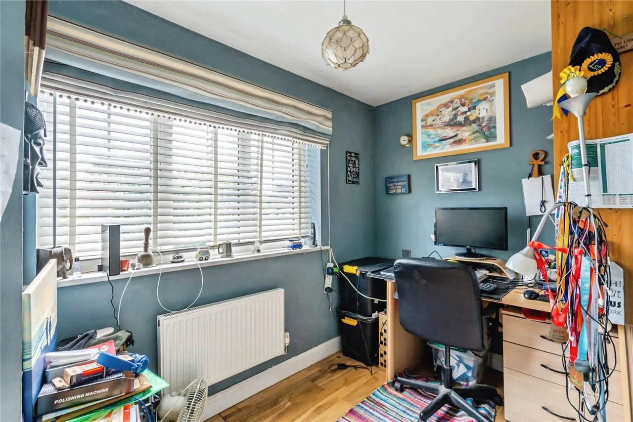 Ferry Drive, Chichester, PO19, photo 16