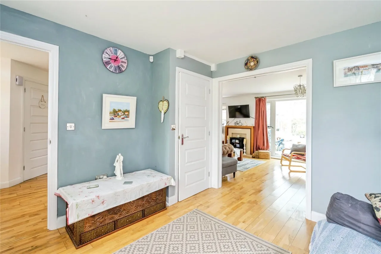 Ferry Drive, Chichester, PO19, photo 17
