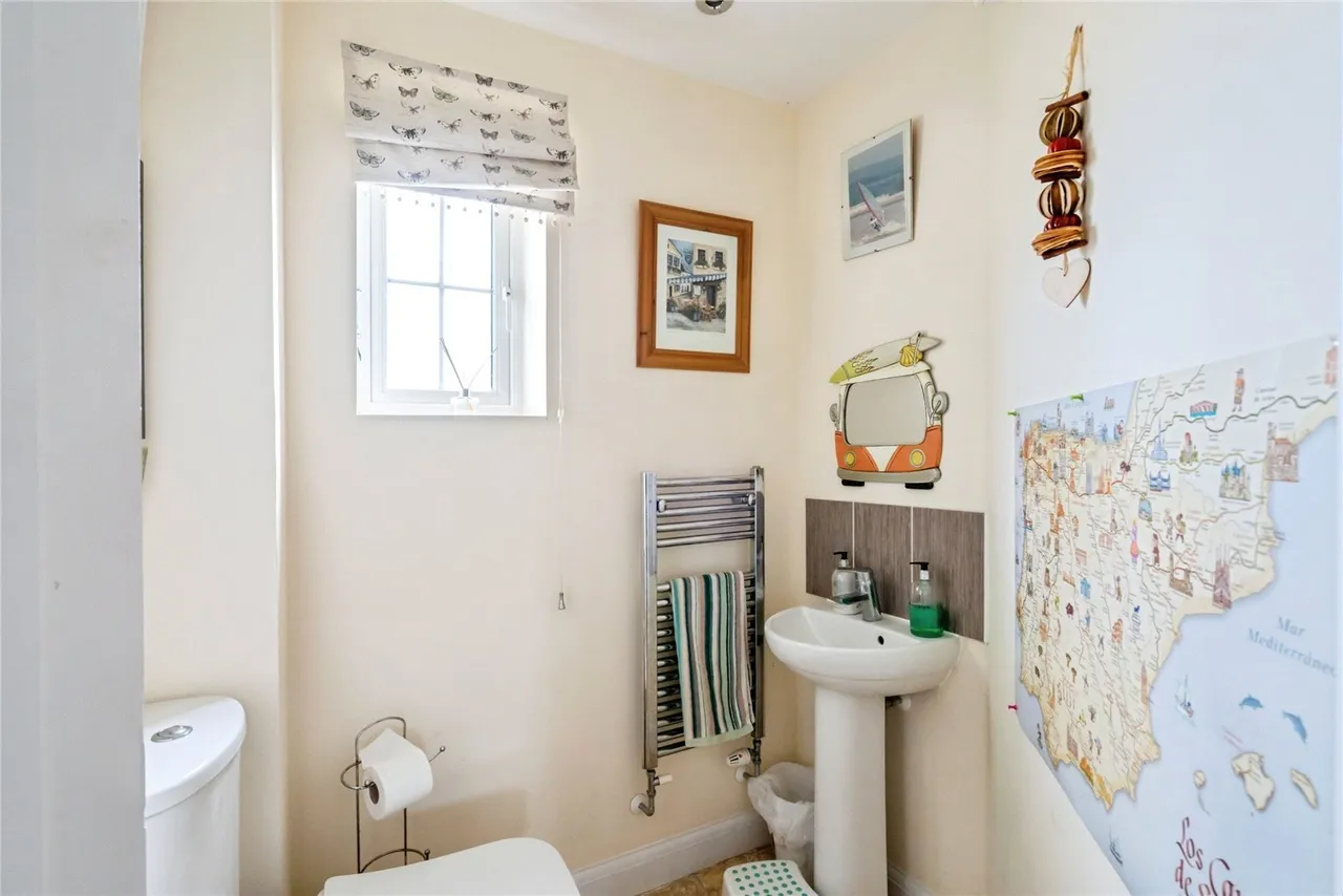 Ferry Drive, Chichester, PO19, photo 15