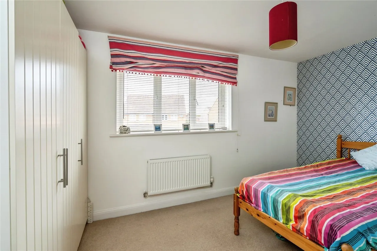 Ferry Drive, Chichester, PO19, photo 11
