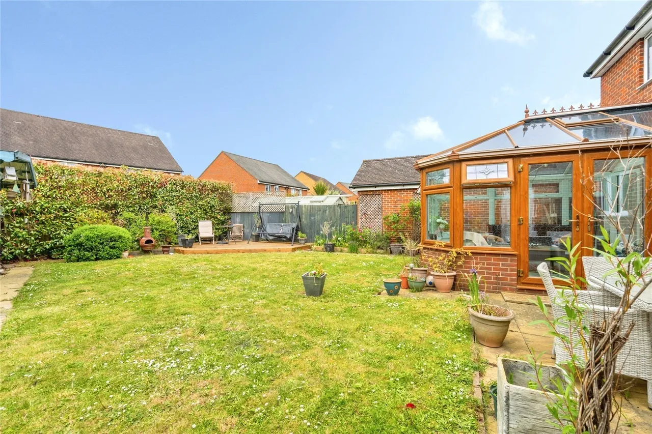 Ferry Drive, Chichester, PO19, photo 19
