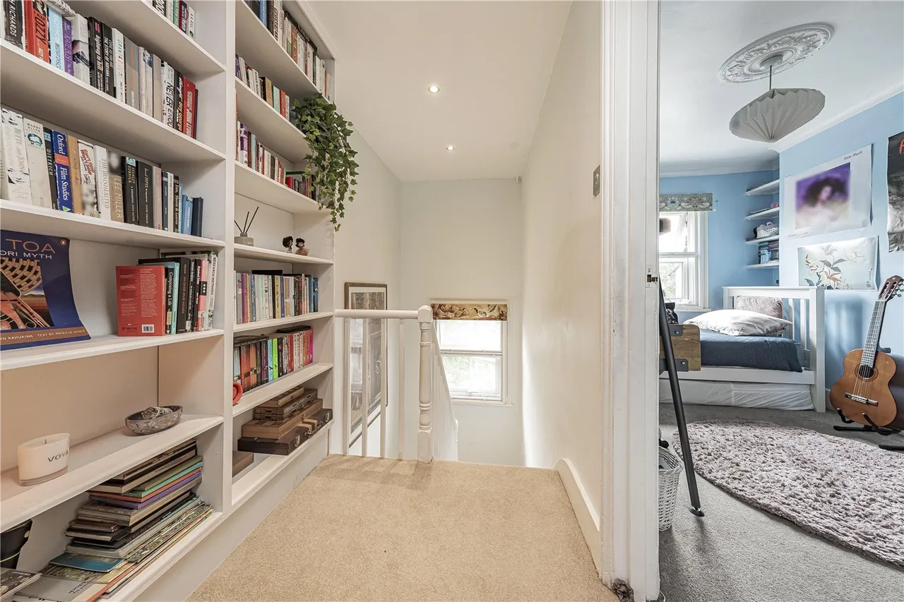 Kew Road, Richmond, TW9, photo 19