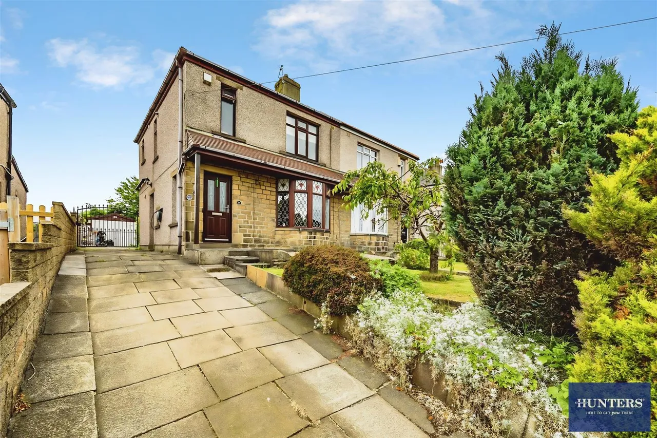 3 bed house for sale — Newlands View Halifax, HX3 7HT