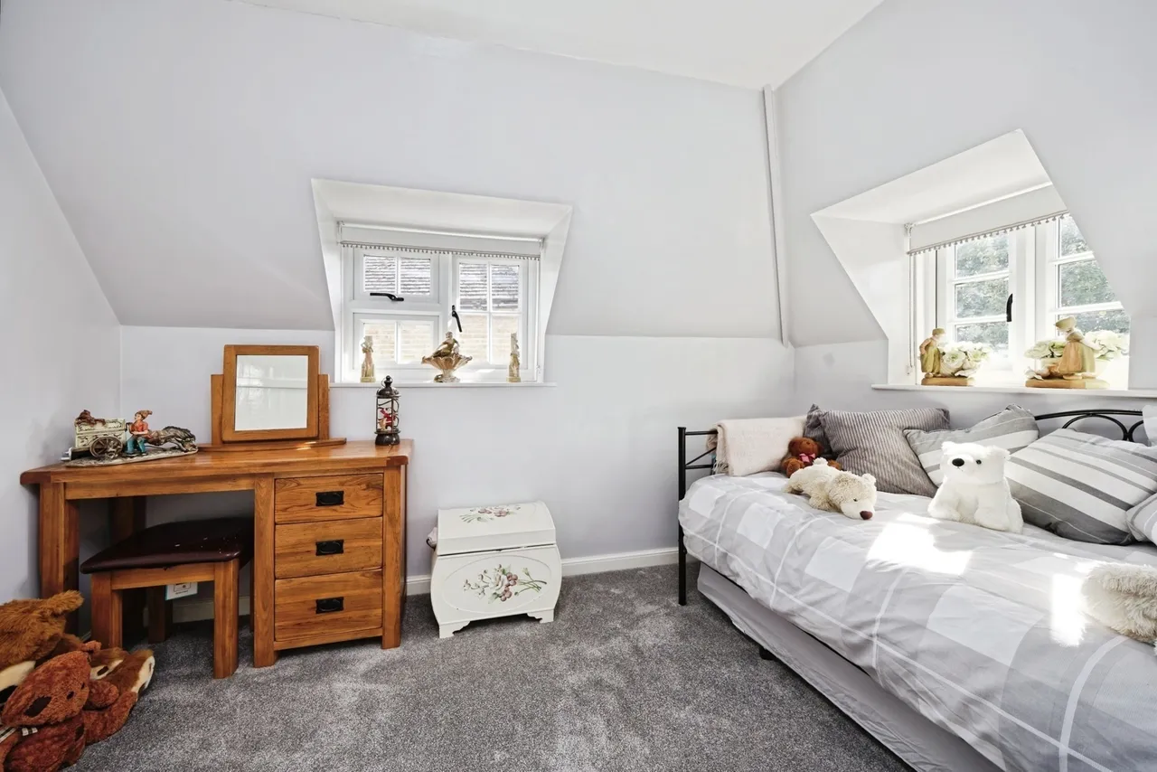 The Green, Eythorne, CT15, photo 16