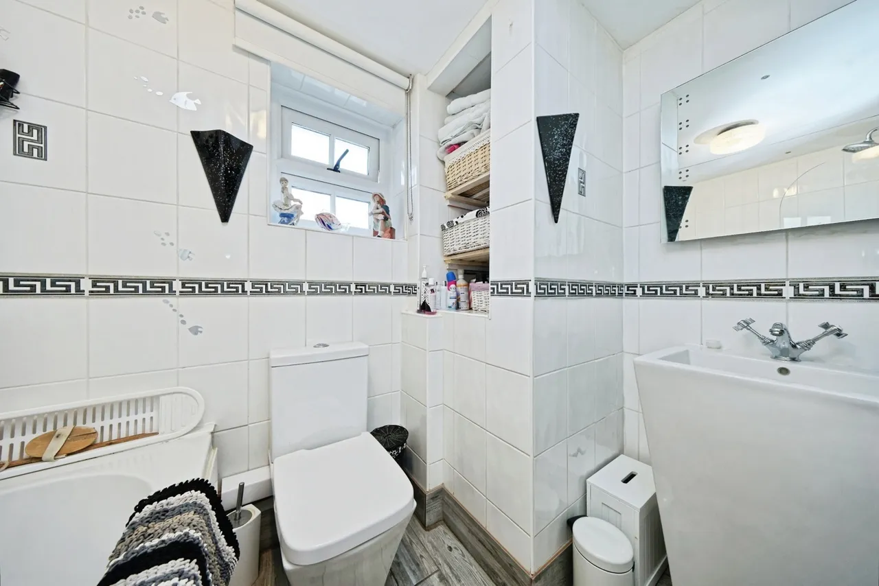 The Green, Eythorne, CT15, photo 21