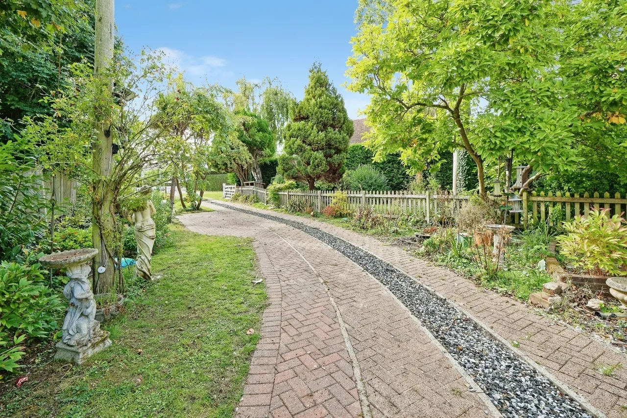 The Green, Eythorne, CT15, photo 7