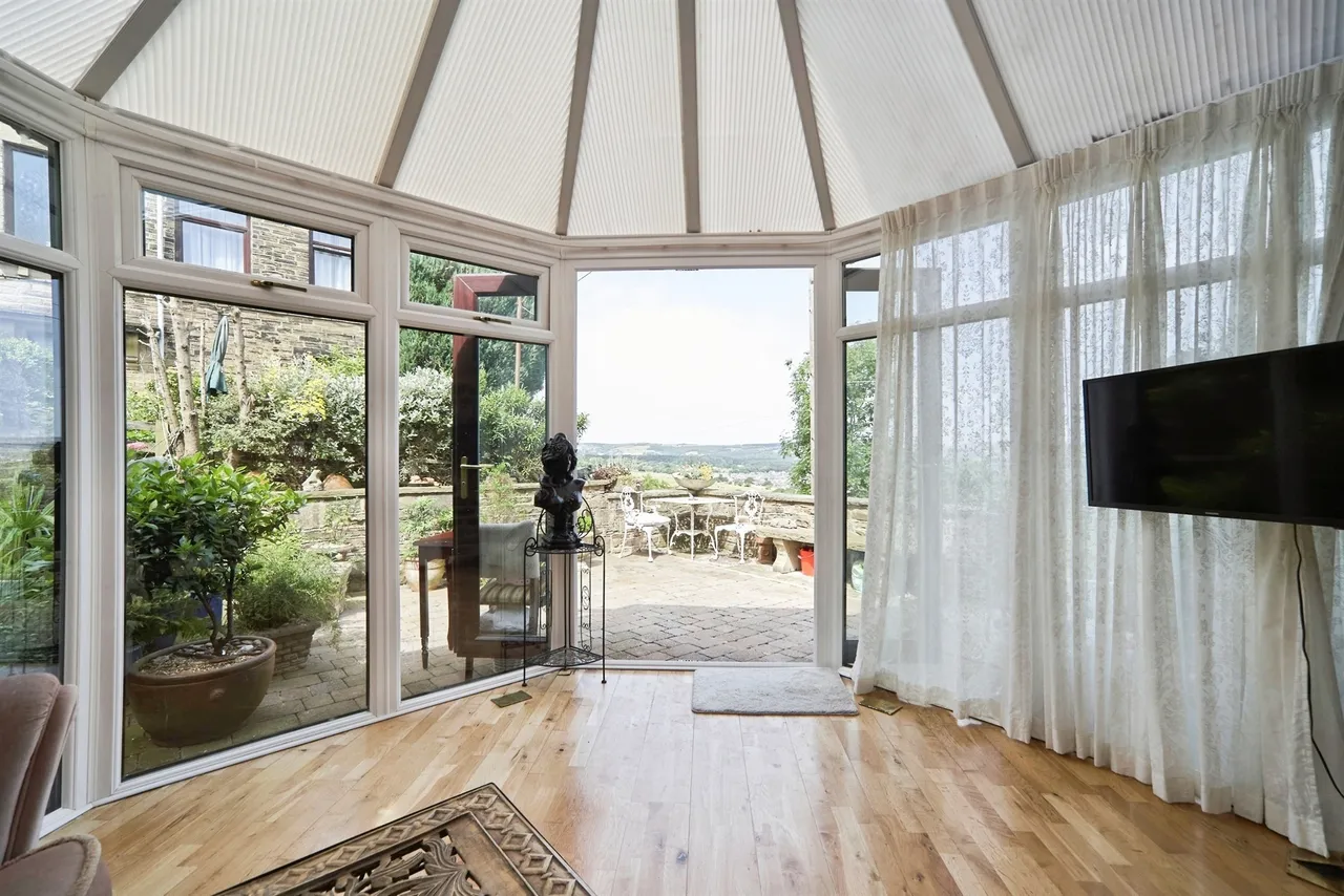 North Bank Road, Bingley, photo 8