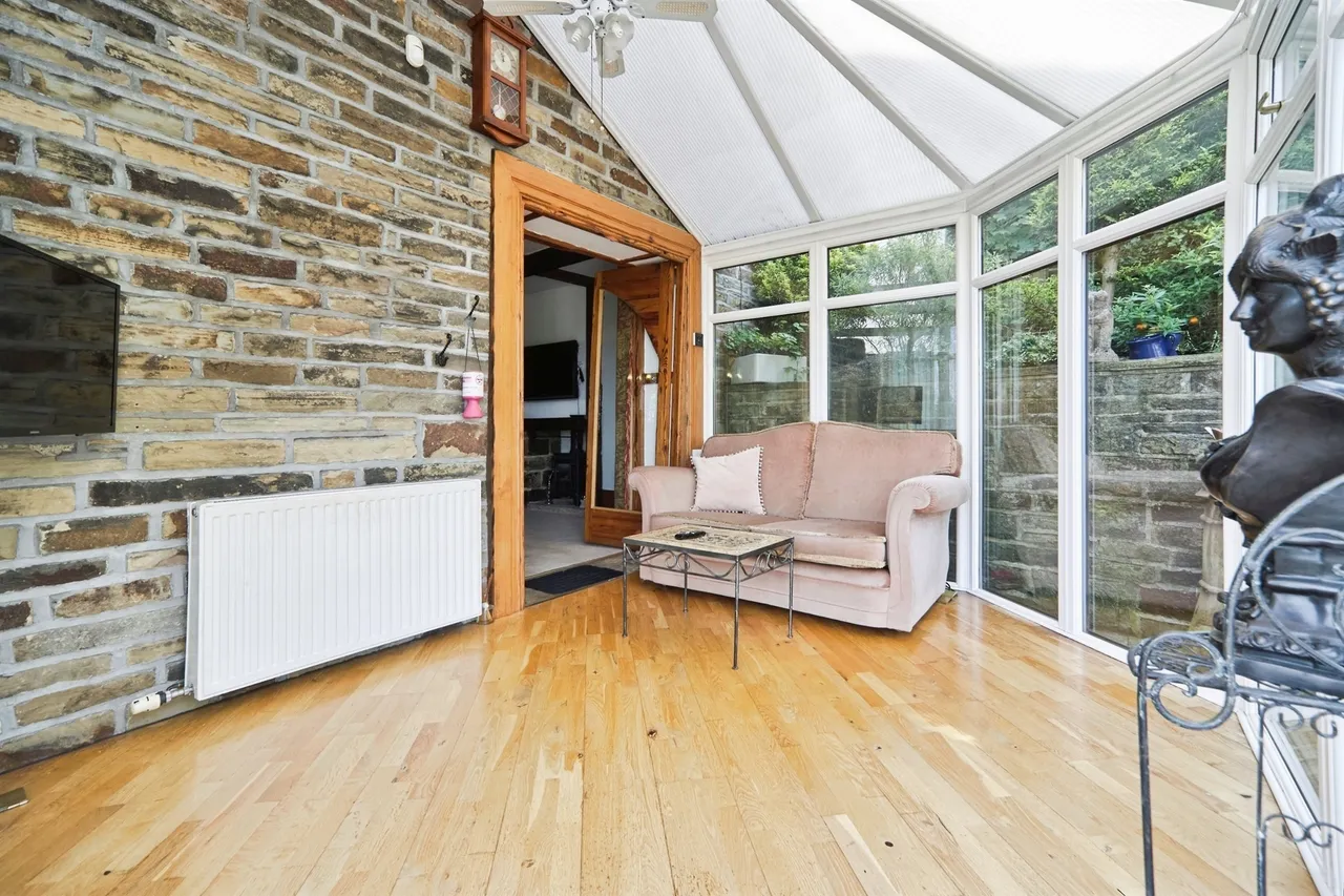 North Bank Road, Bingley, photo 7