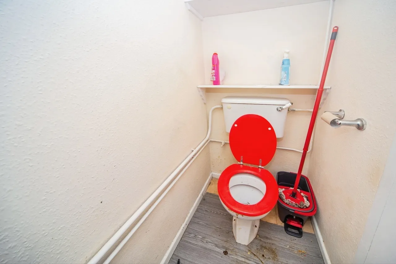 Logan Close, Southampton, SO16, photo 19