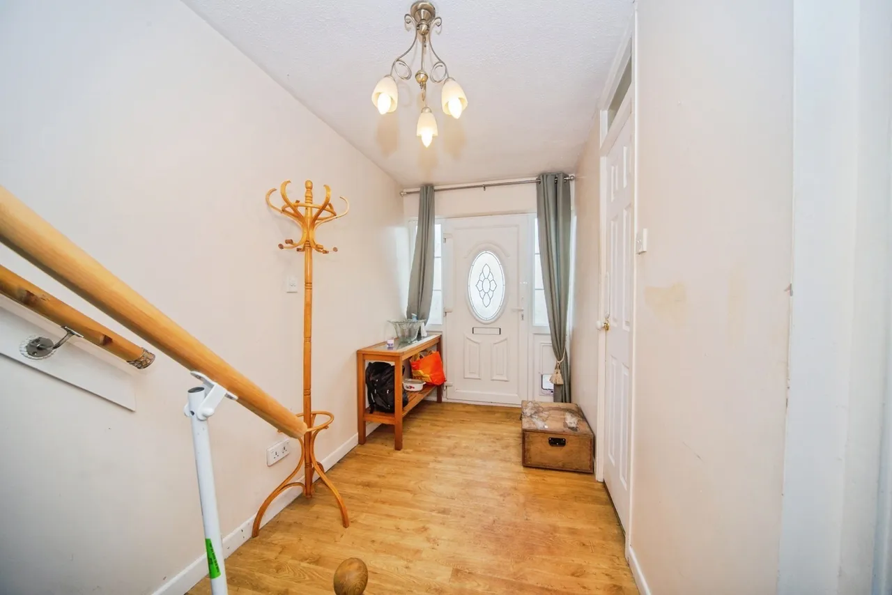 Logan Close, Southampton, SO16, photo 12