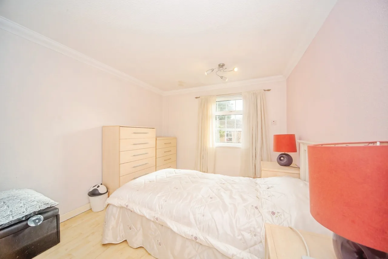 Logan Close, Southampton, SO16, photo 16
