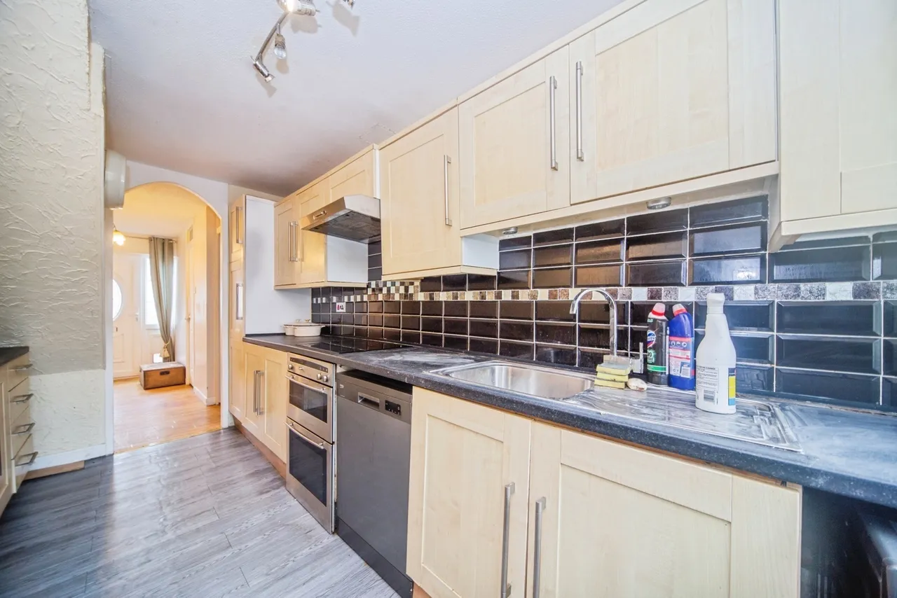 Logan Close, Southampton, SO16, photo 6