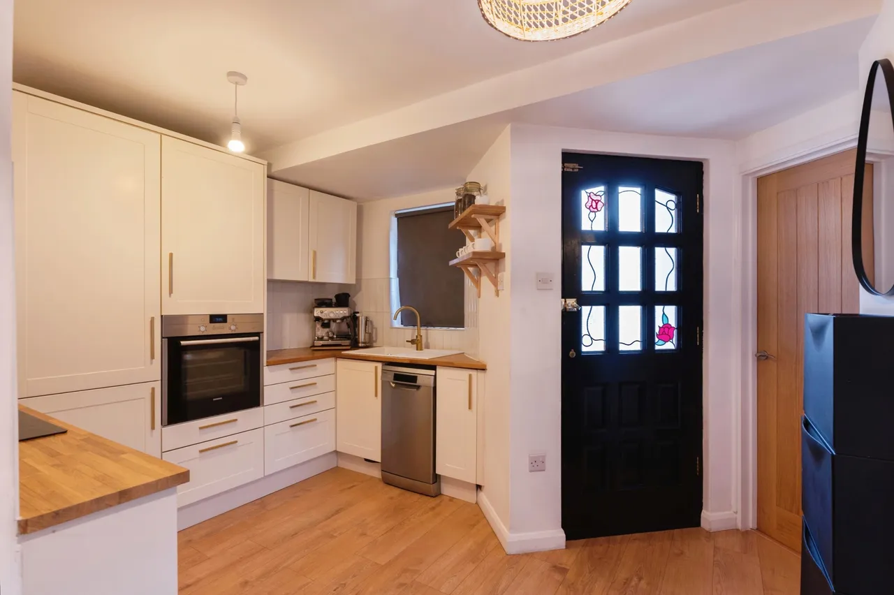 Church Mews, Basildon, photo 7