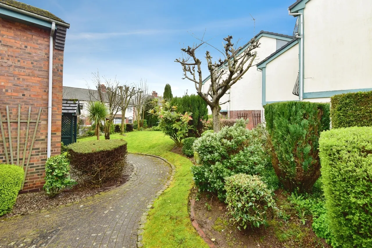 Garnett Road West, NEWCASTLE, Staffordshire, ST5, photo 16