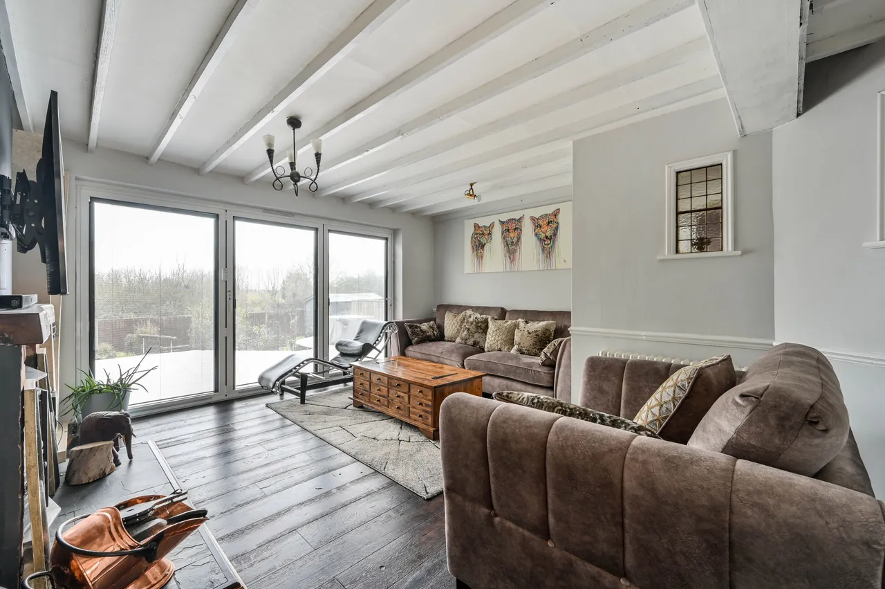 Poplar Cottage, Aldershot Road, Worplesdon, photo 12