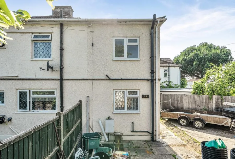 Camomile Avenue, Mitcham, CR4, photo 11