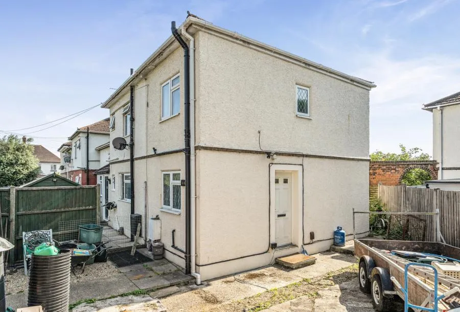 1 bed house for sale, Camomile Avenue, Mitcham, CR4