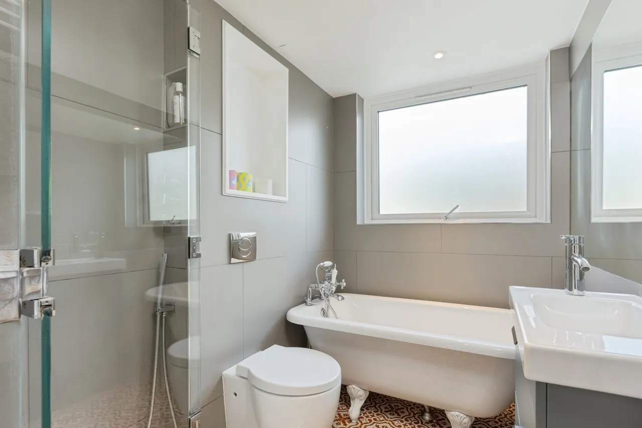 Ashdown Close, Tunbridge Wells, TN4, photo 6