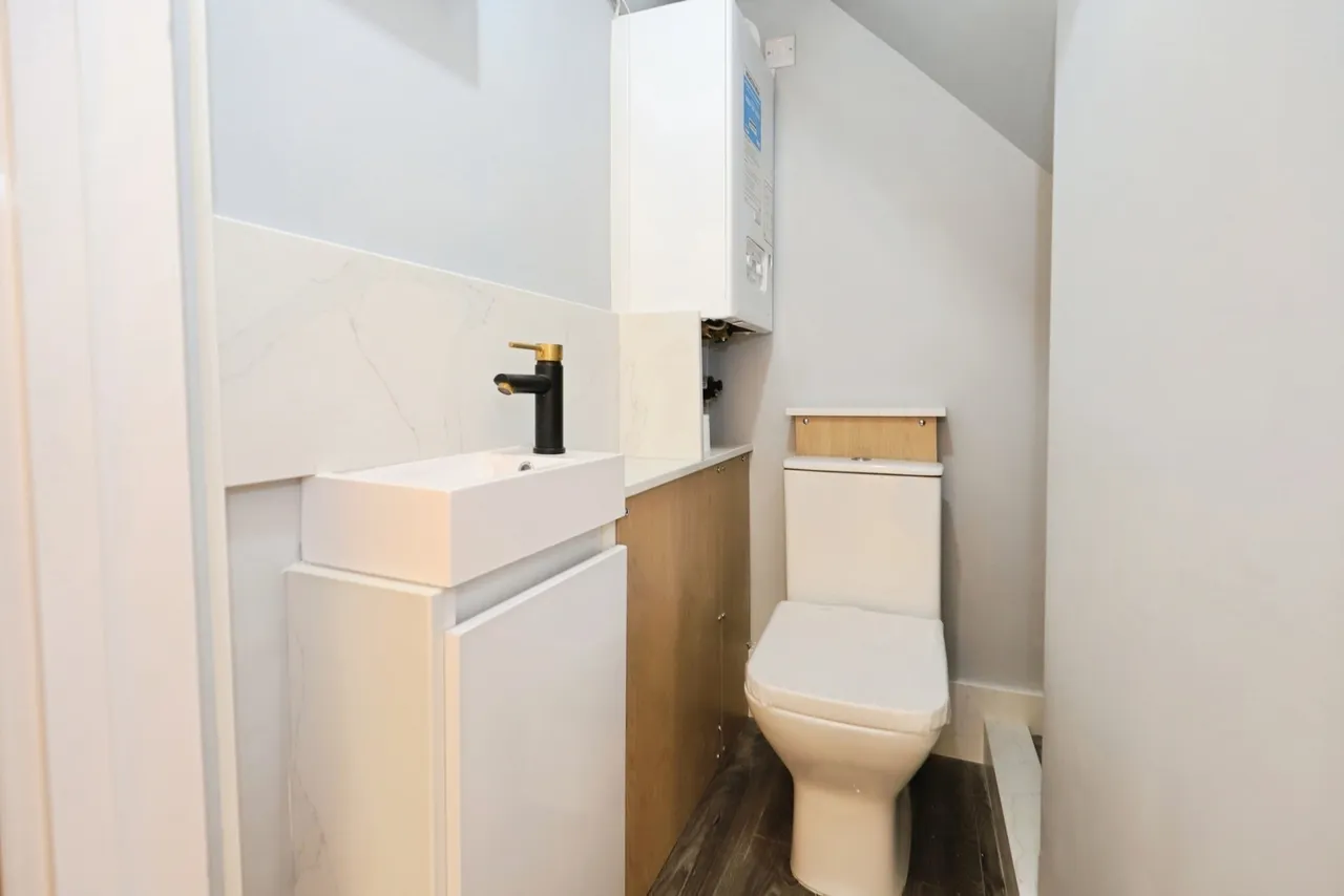 Woodward Road, DY11, photo 12