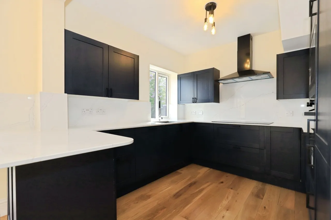 Woodward Road, DY11, photo 6