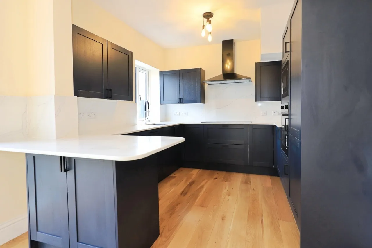 Woodward Road, DY11, photo 3