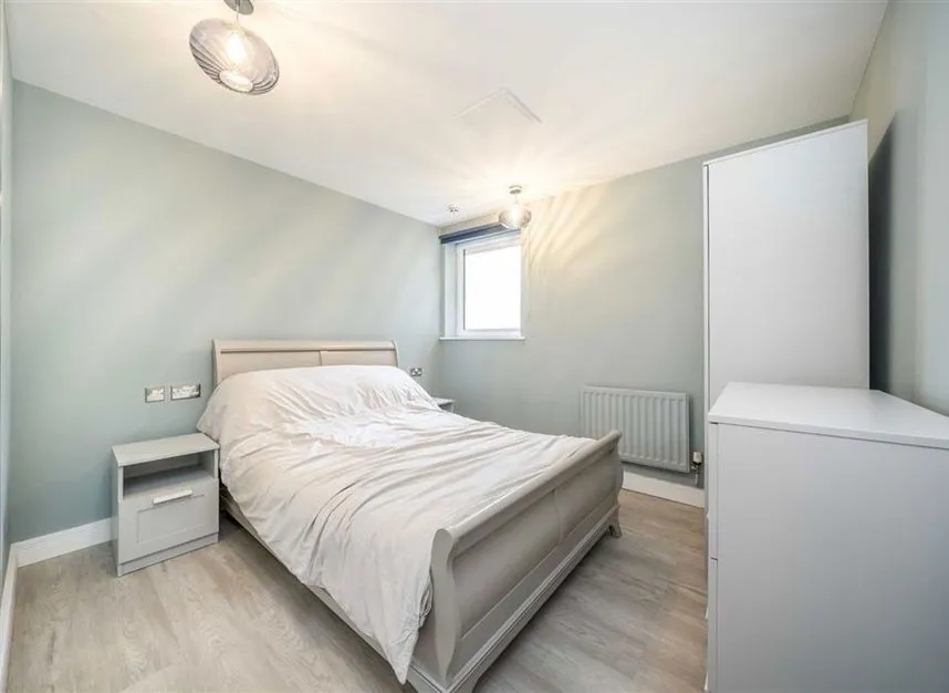 Erebus Drive, West Thamesmead, SE28, photo 5