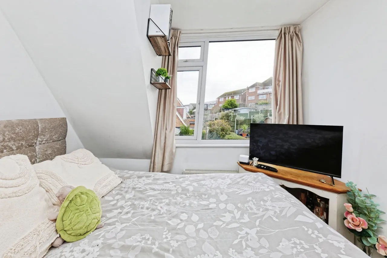 Hawk Close, Whitstable, CT5, photo 13