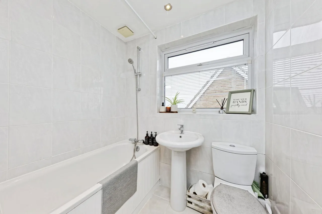 Hawk Close, Whitstable, CT5, photo 17