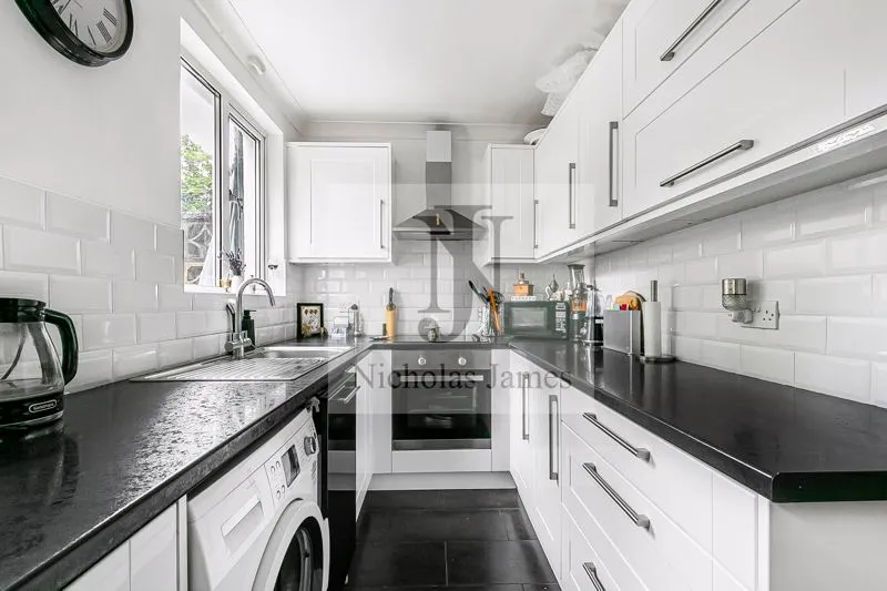 Hood Avenue, London, N14, photo 13