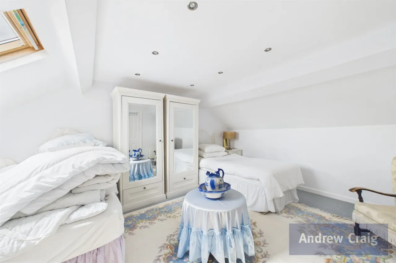 Woodville Crescent, High Barnes, SR4, photo 12