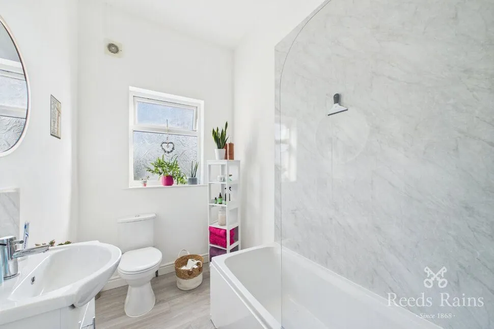 Cross Street, Horbury, WF4, photo 5