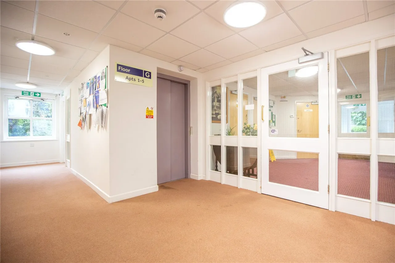 Brynland Avenue, Bristol, BS7, photo 11