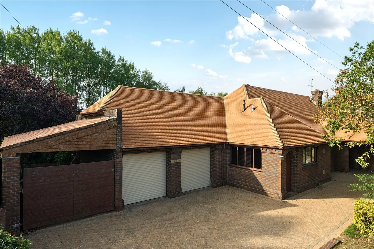 4 bed house for sale, Gipsy Lane, Wokingham, RG40