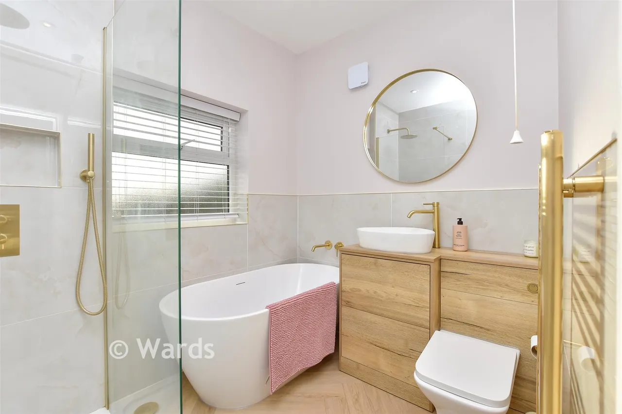 Barton Hill Drive, Minster On Sea, ME12, photo 11